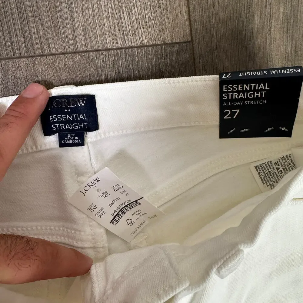 J.Crew Essential Straight Leg Jeans WMNS 27 White Denim Mid-Rise All-Day Stretch